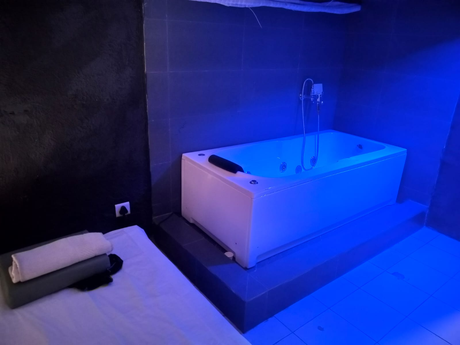 Define Spa Kharghar Gallery 9